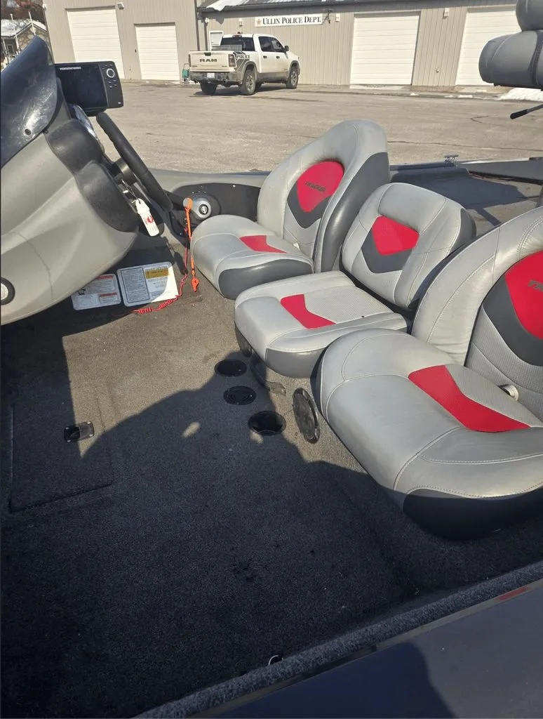 Slide: The Image of Bass Tracker Pro Team 2014 - 3