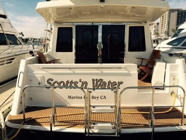 Slide: The Image of Navigator 4800 Pilothouse 2004 - 2