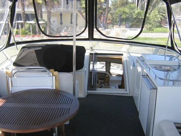 Slide: The Image of Navigator 4800 Pilothouse 2004 - 6