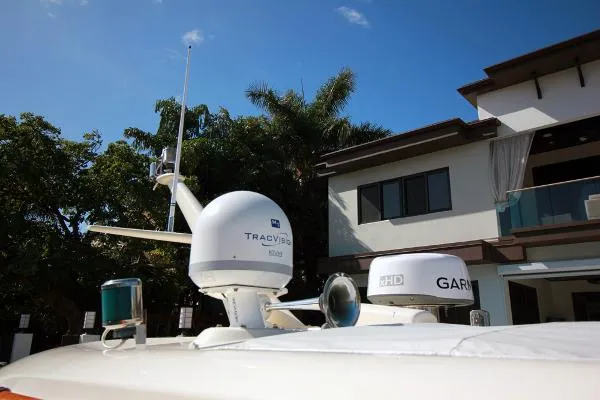Slide: The Image of Mochi Craft 44 Dolphin 2007 - 8