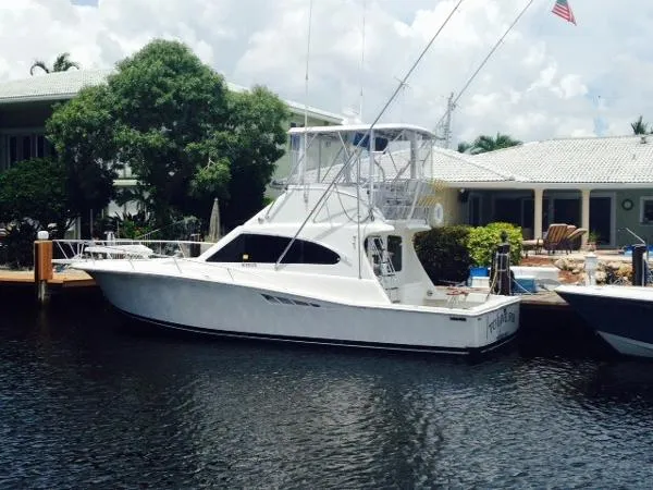 Slide: The Image of Luhrs 40 Convertible 2000 - 1