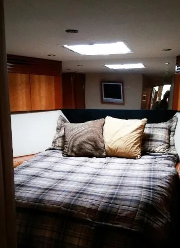 Slide: The Image of Hatteras 54 Convertible 2004 - 6