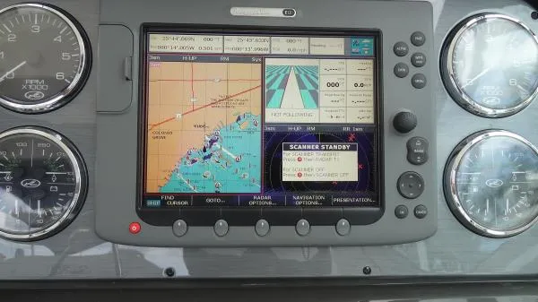 Slide: The Image of Sea Ray 380 Sundancer 2007 - 8