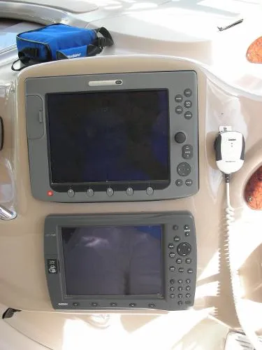 Slide: The Image of Sea Ray 460 Sundancer 2004 - 9