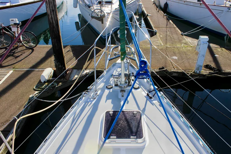Slide: The Image of Bow view of 1997 Valiant 39 sailboat docked at marina. - 15