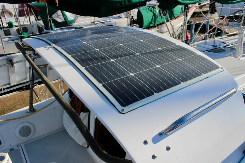 Slide: The Image of Solar panel on 1997 Valiant 39 yacht, docked with other boats. - 20