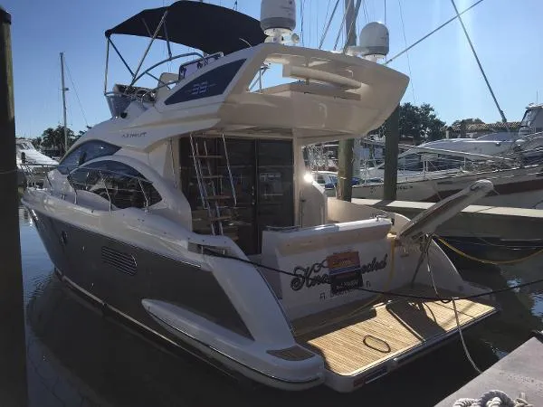 Slide: The Image of Azimut 38 Fly 2011 - 2