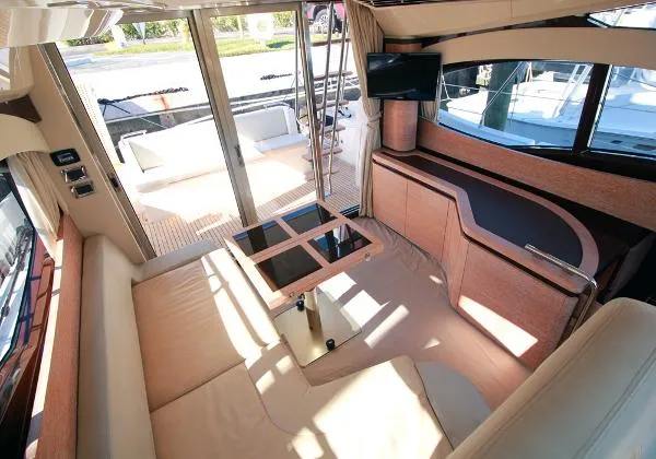 Slide: The Image of Azimut 38 Fly 2011 - 4