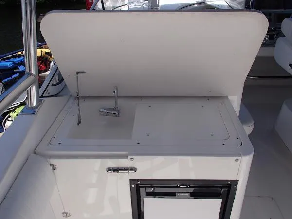 Slide: The Image of Fountain 38 Sportfish Cruiser IO 2010 - 11