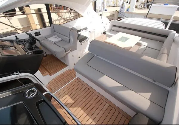 Slide: The Image of Sunseeker Portofino XPS 2014 - 6