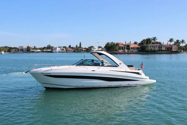 Slide: The Image of Sea Ray 370 Venture 2014 - 0