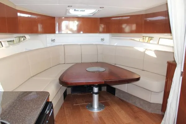 Slide: The Image of Sea Ray 370 Venture 2014 - 1