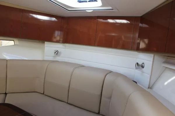 Slide: The Image of Sea Ray 370 Venture 2014 - 7