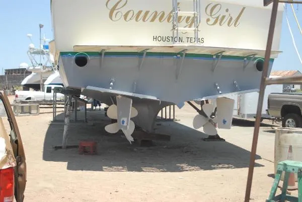 Slide: The Image of Hatteras Motor Yacht 1975 - 5
