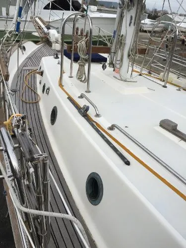 Slide: The Image of Westsail 32 1974 - 7