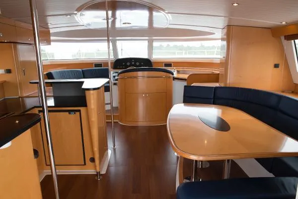 Slide: The Image of Fountaine Pajot MAESTRO 2008 - 5