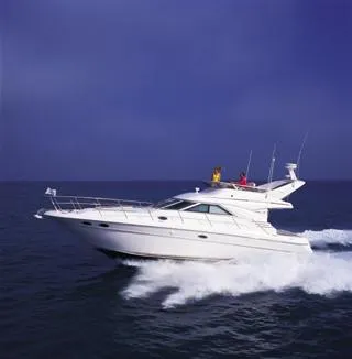 Slide: The Image of Sea Ray 400 Sedan Bridge 2001 - 1