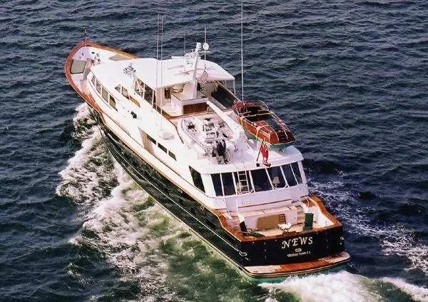 Slide: The Image of DENISON Raised Bridge Cockpit Motor Yacht 1986 - 0