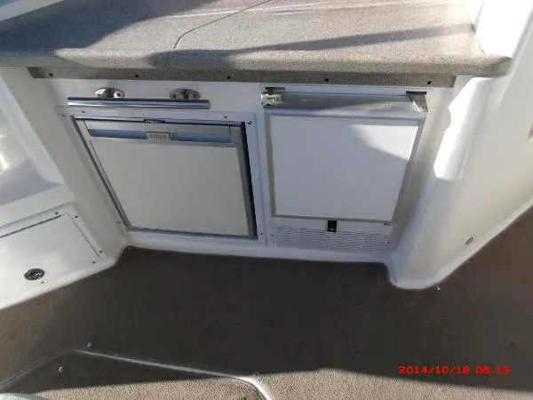 Slide: The Image of Rinker 330 Express Cruiser 2007 - 11