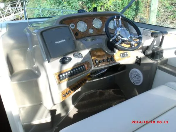 Slide: The Image of Rinker 330 Express Cruiser 2007 - 7