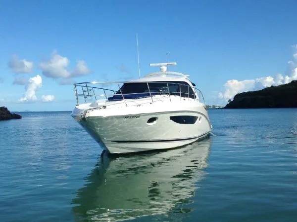 Slide: The Image of Sea Ray 410 Sundancer 2013 - 7