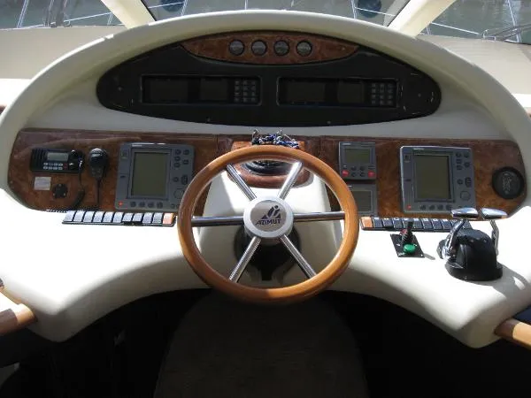 Slide: The Image of Azimut 55 flybridge 2002 - 5