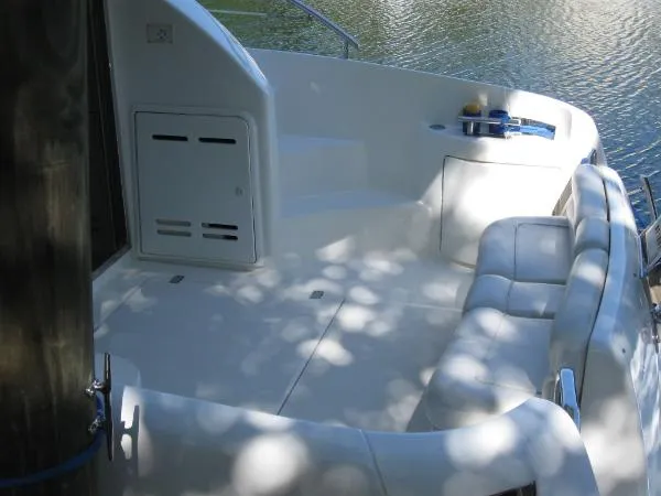 Slide: The Image of Azimut 42 Flybridge 2002 - 11