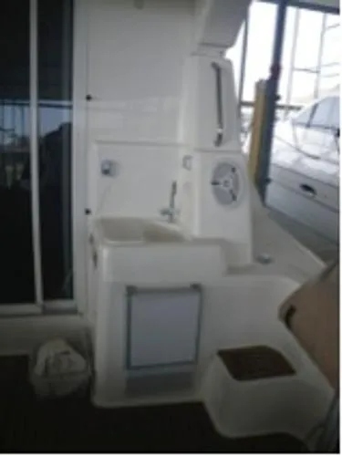Slide: The Image of Silverton 42C Convertible 2001 - 11