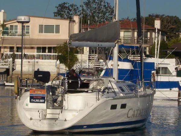 Slide: The Image of Hunter 40.5 Legend 1994 - 1