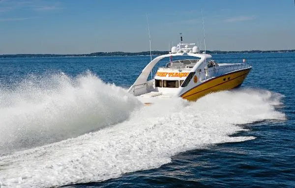 Slide: The Image of SHOELL MARINE HIGH-SPEED OFFSHORE YACHT 2004 - 6
