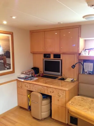Slide: The Image of SHOELL MARINE HIGH-SPEED OFFSHORE YACHT 2004 - 7