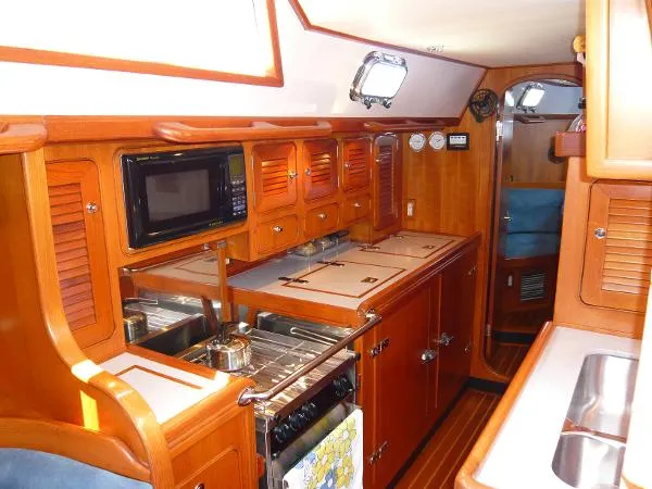 Slide: The Image of Hylas Center Cockpit 2002 - 11