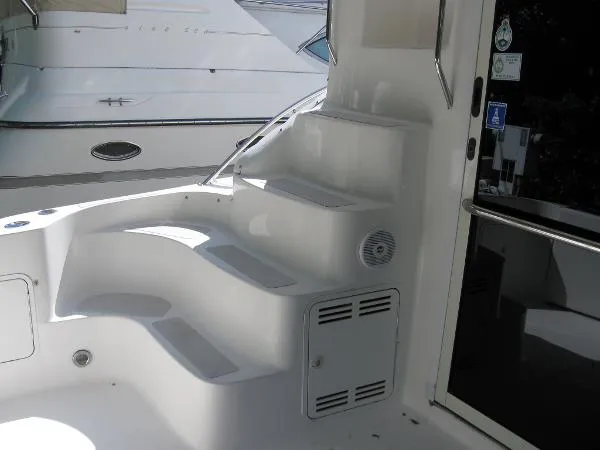 Slide: The Image of Sea Ray 400 Sedan Bridge 1998 - 10