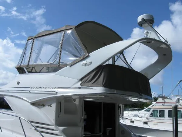 Slide: The Image of Sea Ray 400 Sedan Bridge 1998 - 11