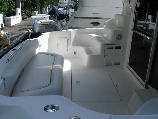Slide: The Image of Sea Ray 400 Sedan Bridge 1998 - 9