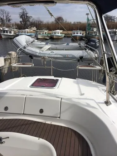 Slide: The Image of Hunter 45 Center Cockpit 2007 - 3