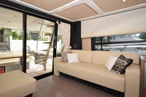 Slide: The Image of Cranchi 54 Flybridge Motoryacht 2013 - 11