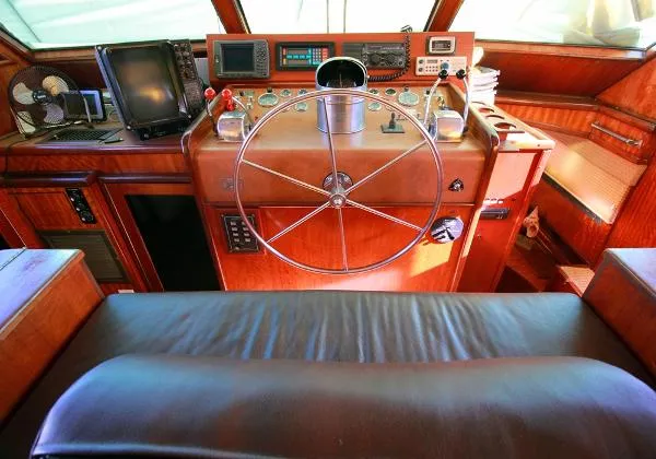 Slide: The Image of Hatteras 58 Yacht Fish 1974 - 9