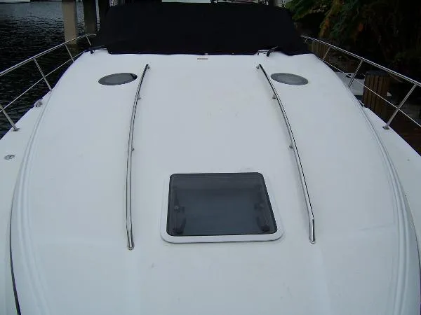 Slide: The Image of Sea Ray 360 Sundancer 2002 - 9