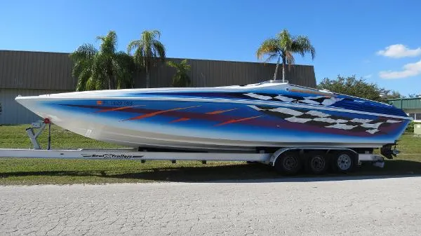 Slide: The Image of Sonic USA Boats 35 SS 2004 - 1