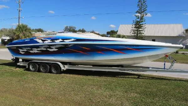 Slide: The Image of Sonic USA Boats 35 SS 2004 - 11