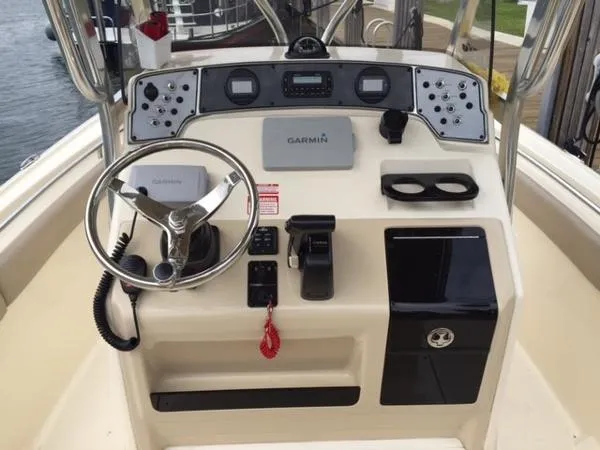 Slide: The Image of Scout Boats 225 XSF 2013 - 5