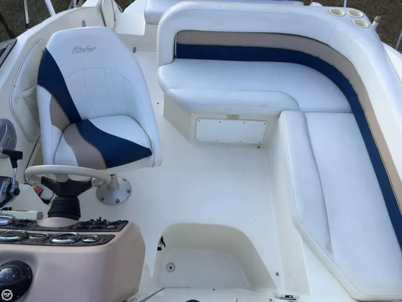 Slide: The Image of Rinker Fiesta Vee 266 1999 - 11
