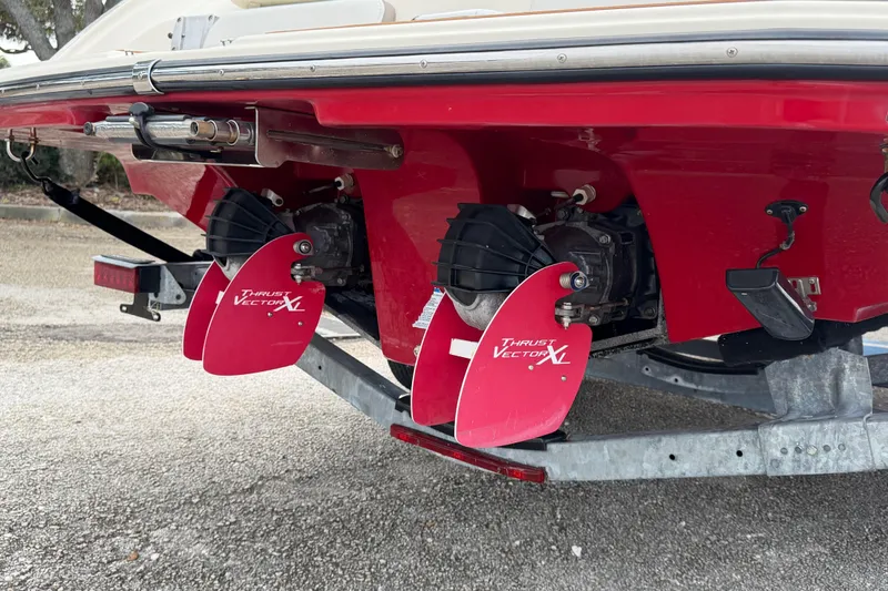 Slide: The Image of 2014 Yamaha Boats 242 Limited with Thrust Vector XL fins, red hull detail. - 26