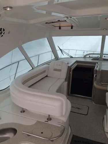 Slide: The Image of Sea Ray 48 Sundancer 2008 - 9