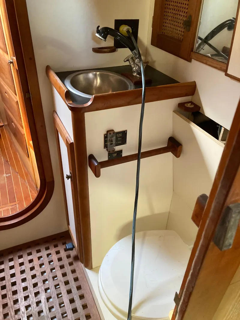 Slide: The Image of Vancouver 36 1982 - 25