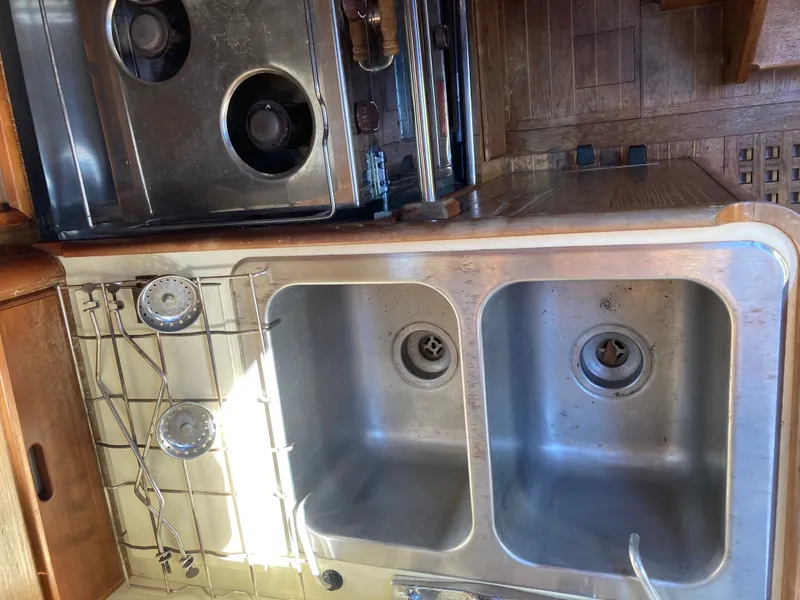 Slide: The Image of Vancouver 36 1982 - 33