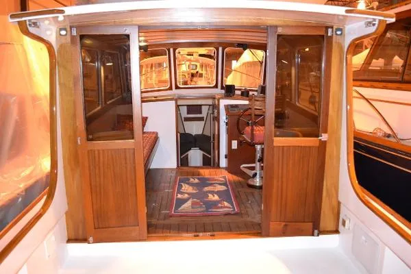 Slide: The Image of Northern Bay Newman Downeast Sedan 2004 - 3