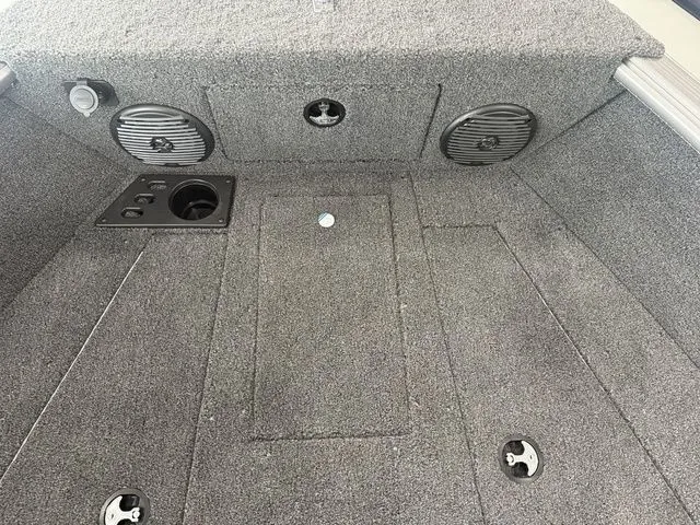 Slide: The Image of Lund 1875 Impact XS Sport 2026 - 28