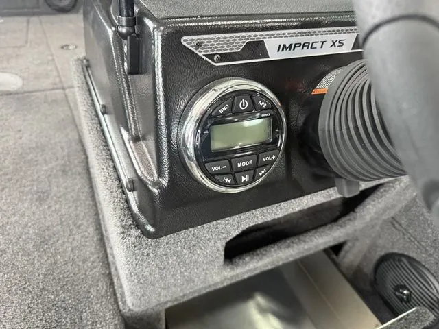 Slide: The Image of Lund 1875 Impact XS Sport 2026 - 9